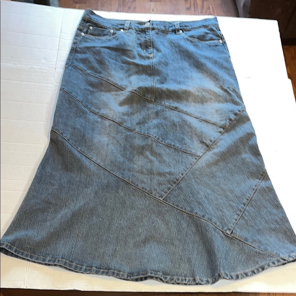 VTG-Y2K-No Fuze-medium Blue denium, stitch detail, Maxi, A-Line, long  Skirt.